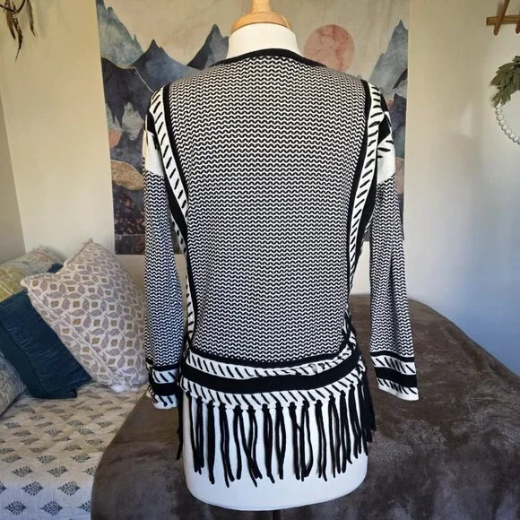 Iphoria 100% Cashmere Fringe Sweater XS Black White Graphic Heart Boho Luxe Art - Picture 6 of 16